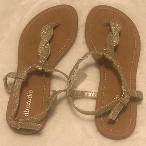 NWTDavid's Bridal Gold Sandals